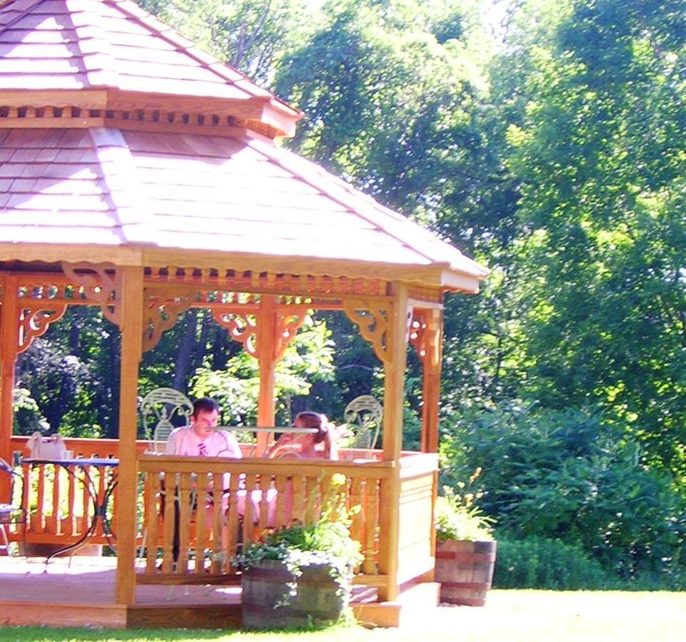 Centennial House Bed And Breakfast Northfield Exterior foto